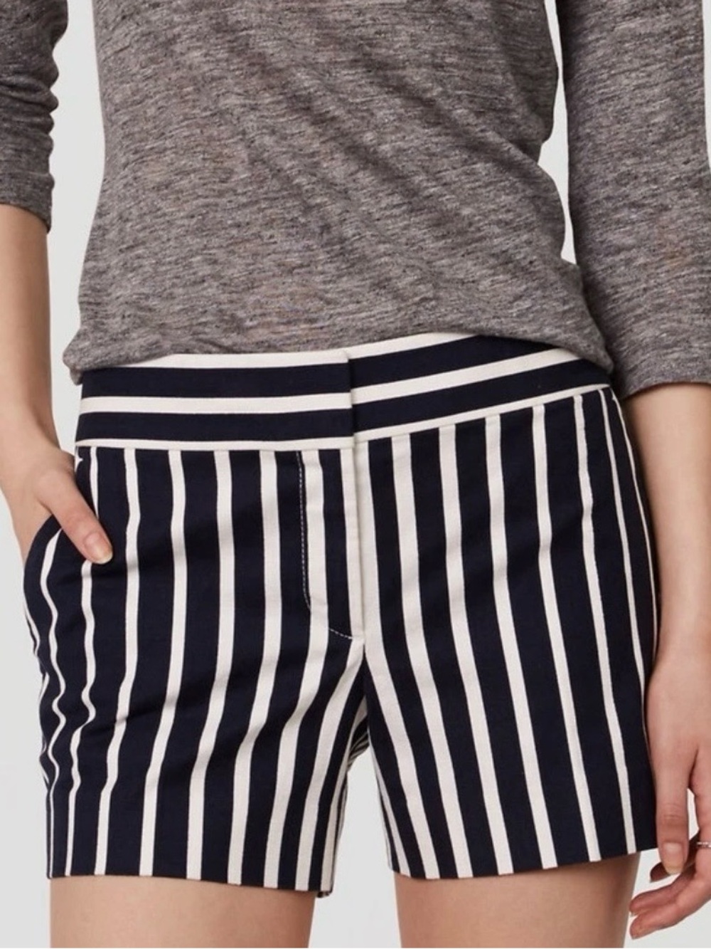 Ann Taylor LOFT Dobby Navy and White Striped Riviera 4” Shorts Cotton Women 8